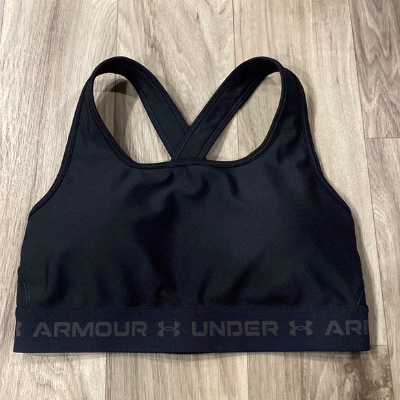 Under Armour Sports Bra. Size M - Picture 1 of 3